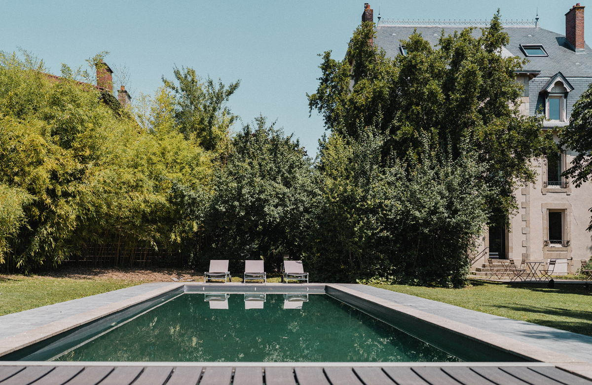 maison-durieux-chambres-hotes-luxe-limoges-piscine-jardin-intime-relaxation-detente-bien-etre-experience-unique